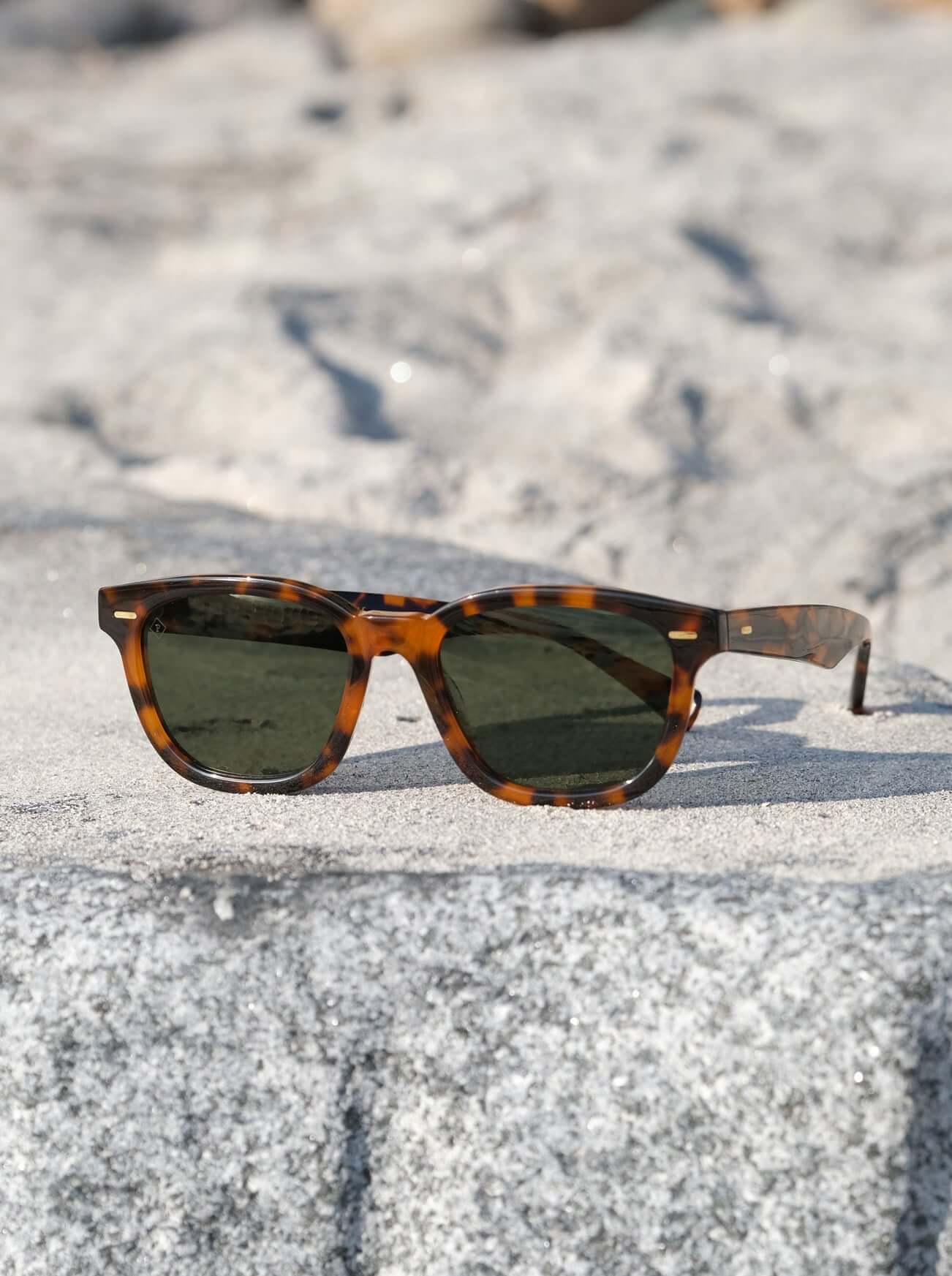 RAEN MYLES SUNGLASSES - 2 COLORS