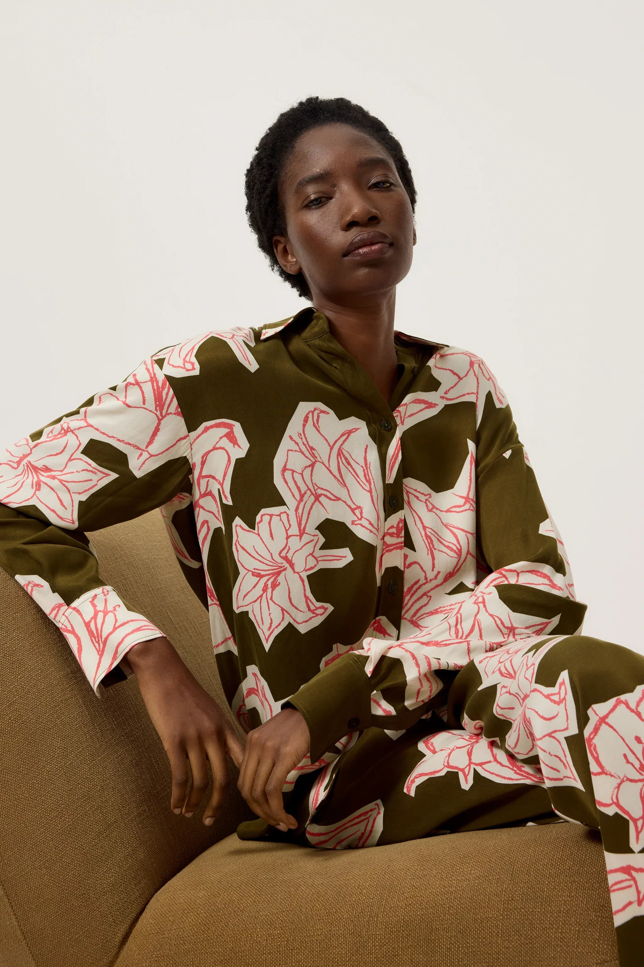 SHOP WOMENS