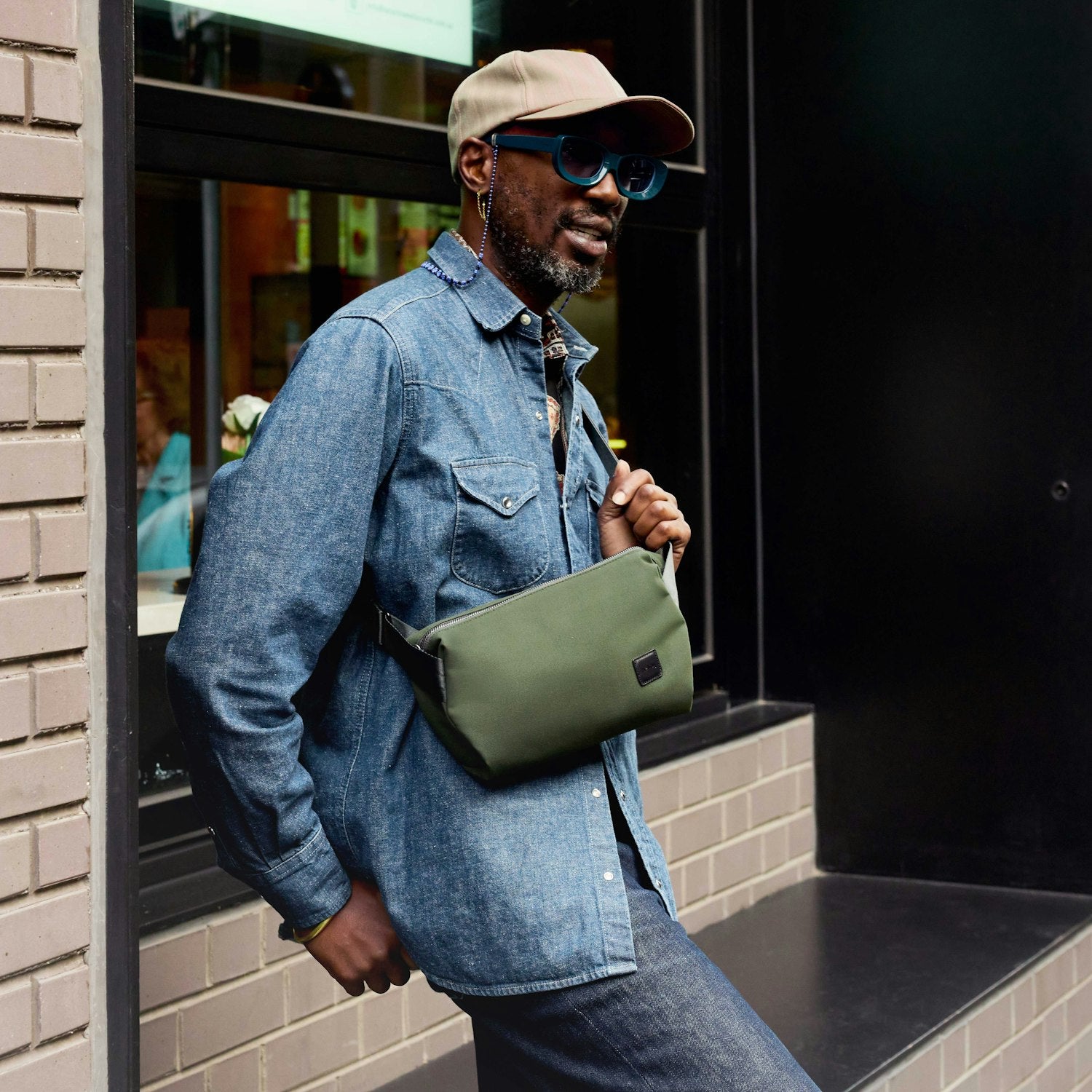 BELLROY CLASSIC SLING 7L - 3 COLORS – HAUS OF HANZ