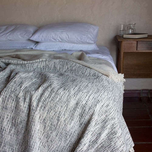 UNDER THE BOUGH MATIZADO QUEEN BLANKET - INK