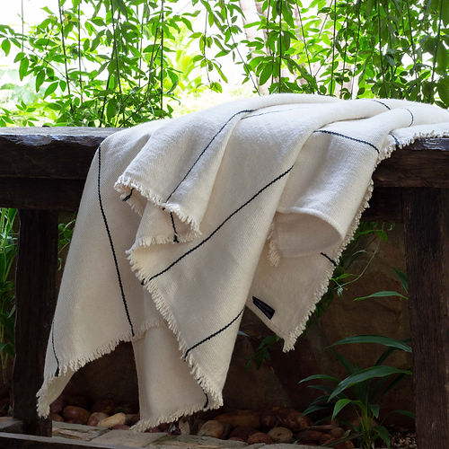 UNDER THE BOUGH LÍNEA BLANKET - INK