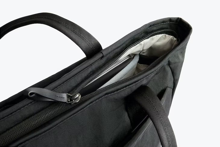 bellroy ブラックトートバッグ Tokyo Tote 15L Tokyo Wonder Tote | Organized Work Tote Bag, Laptop Sleeve | Bellroy