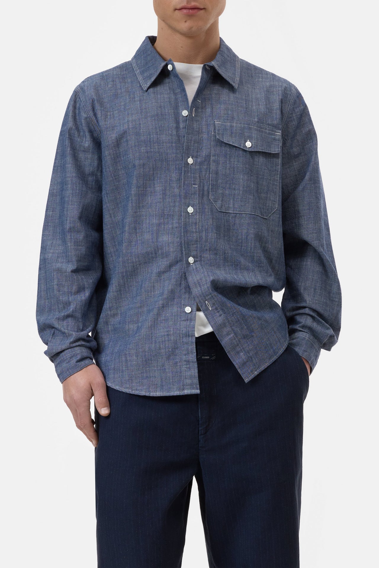 CLOSED MENS COTTON CHAMBRAY SHIRT - INK BLUE