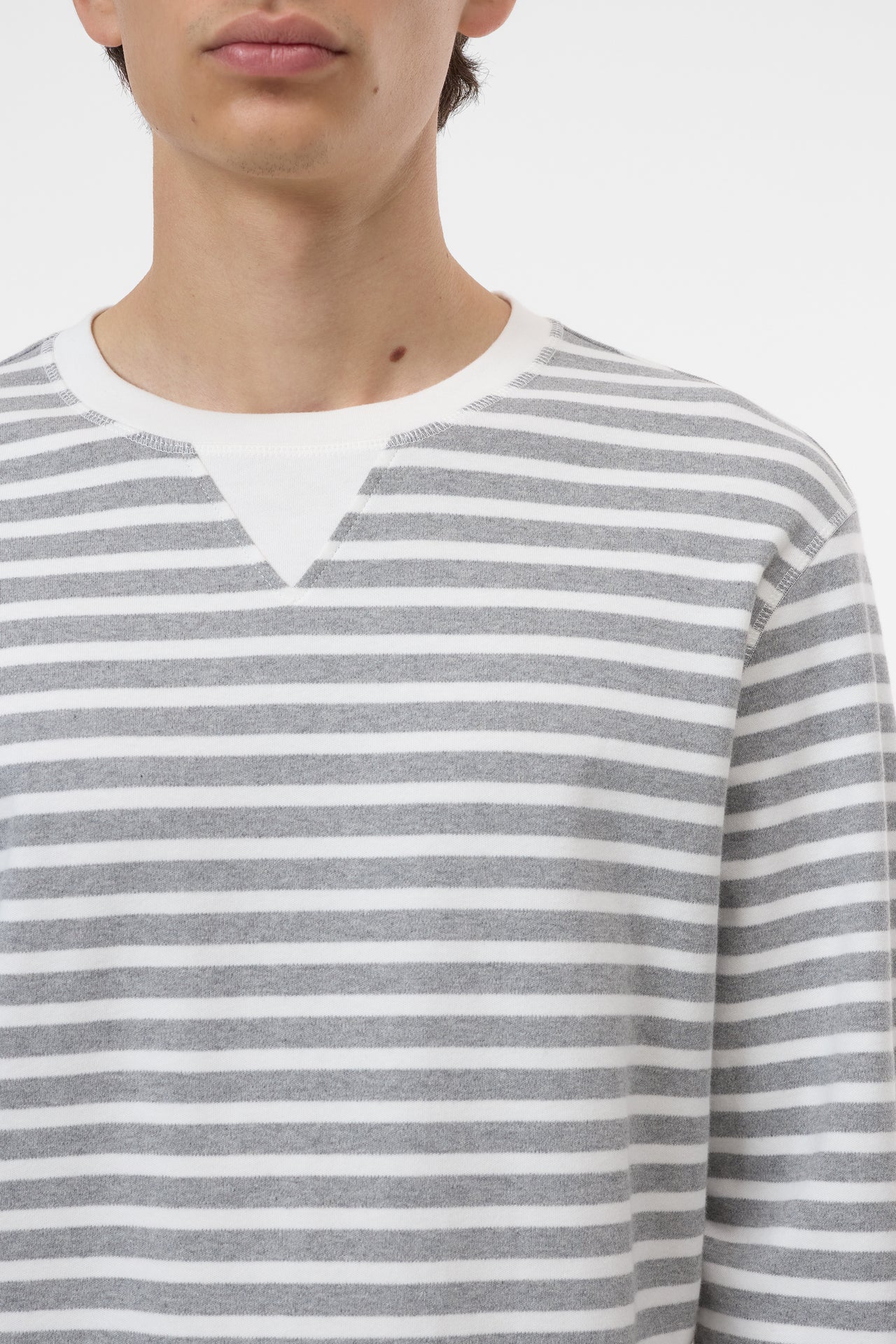 CLOSED MENS STRIPED LONGSLEEVE - LIGHT GREY MELANGE