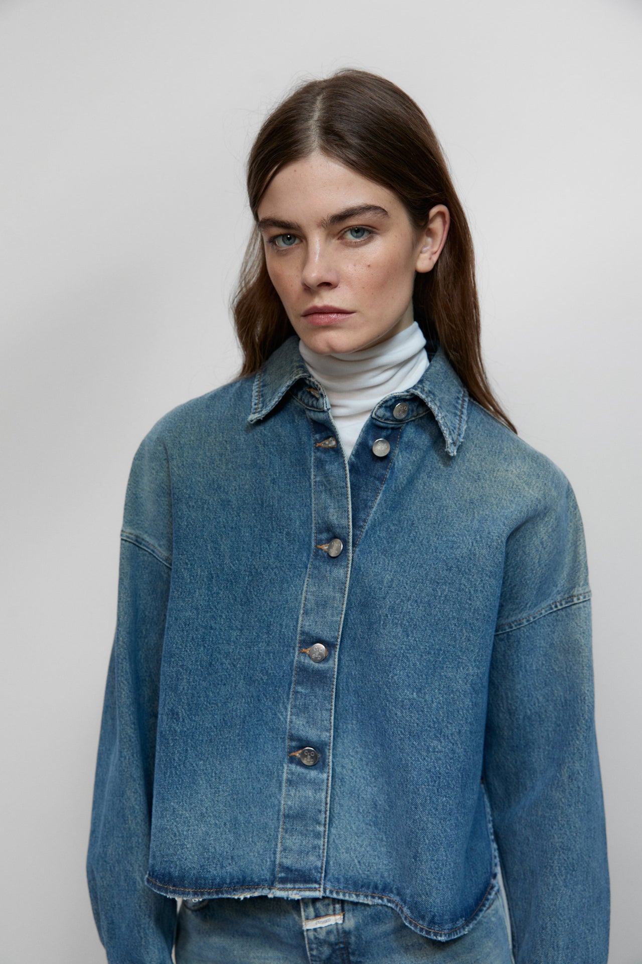 CLOSED WOMENS SHORT DENIM SHIRT - MID BLUE