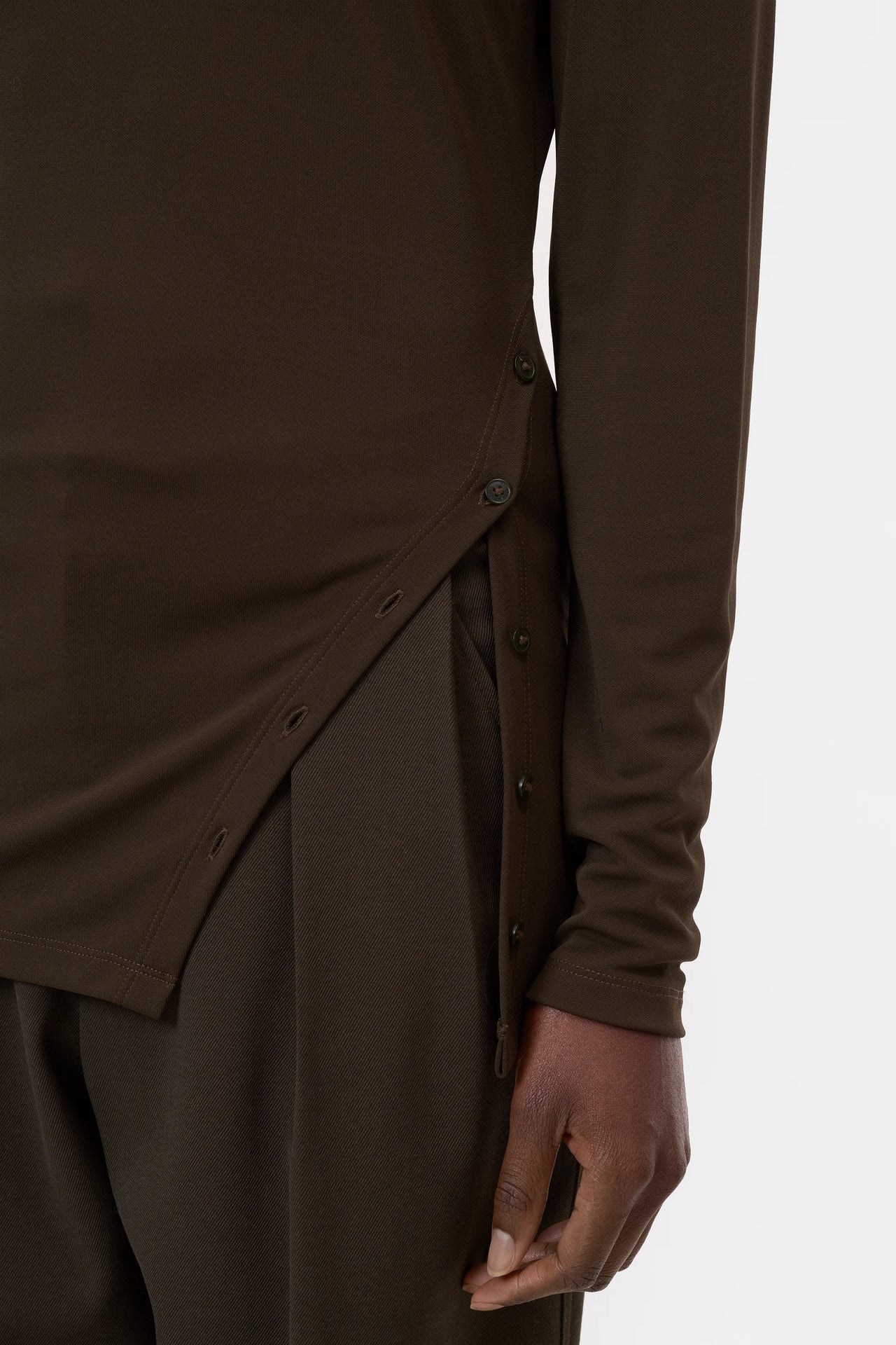 CLOSED WOMENS LONGSLEEVE WITH SLIT DETAIL - 2 COLORS