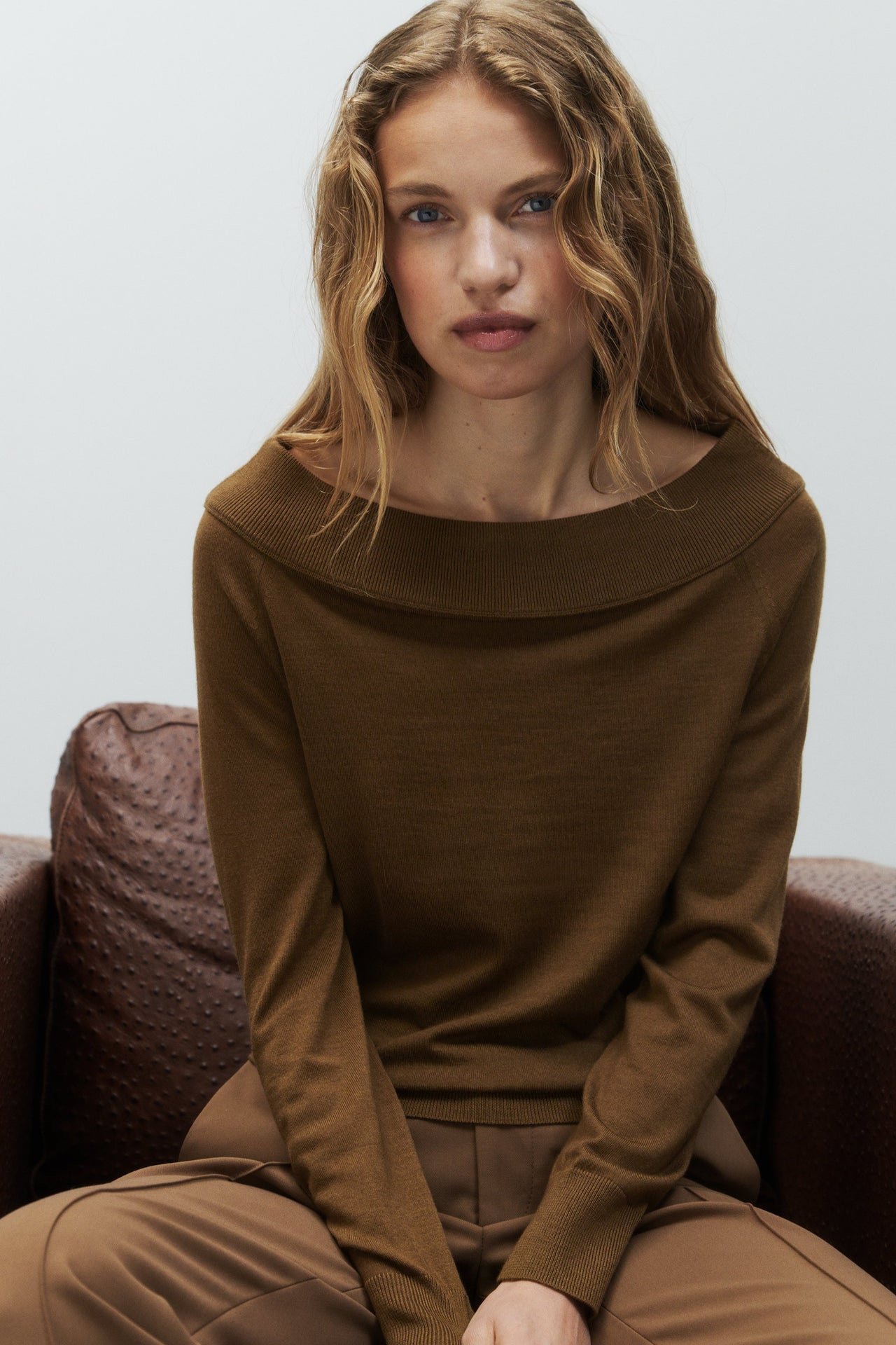 CLOSED WOMENS WIDE NECK WOOL/SILK SWEATER - 2 COLORS