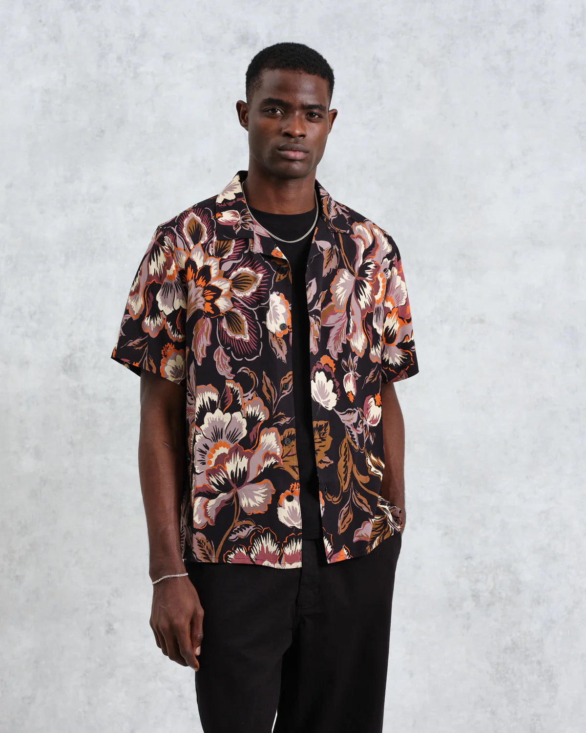 WAX LONDON WINTER BOTANICAL DIDCOT SS SHIRT - BLACK/MULTI