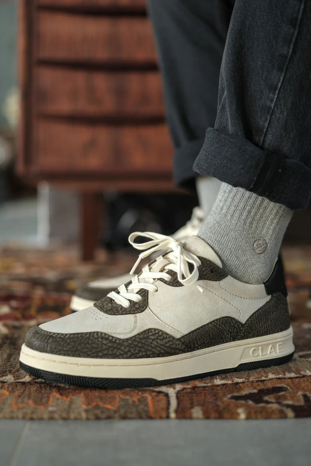 CLAE ELFORD SNEAKERS - DISTRESSED LEATHER ELEPHANT