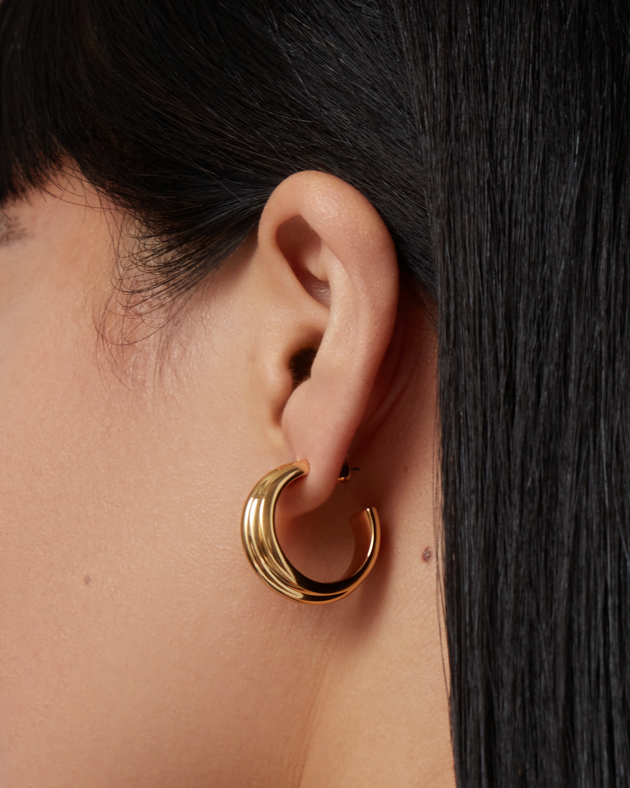 JENNY BIRD LENNON HOOP EARRINGS - 2 SIZES
