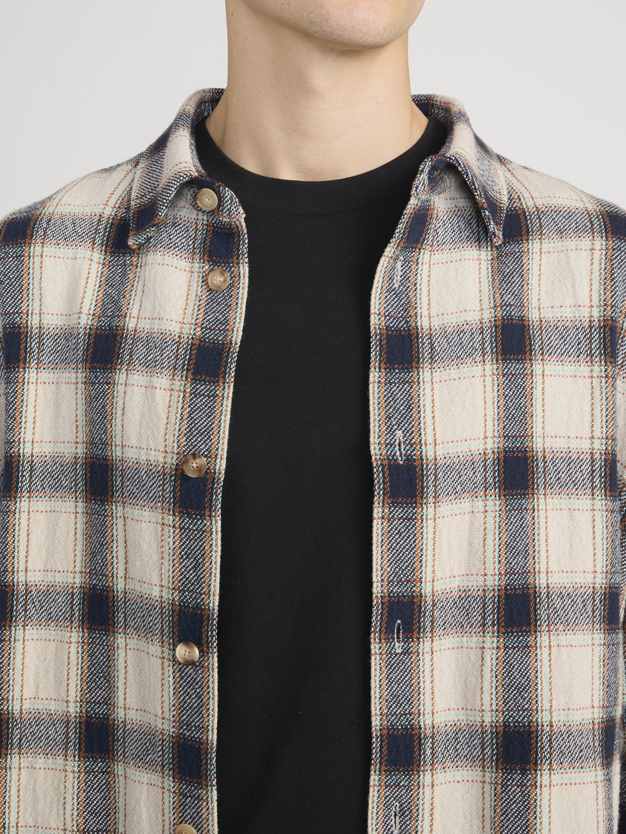 FRAME MENS PLAID OVERSHIRT - CREAM/NAVY PLAID