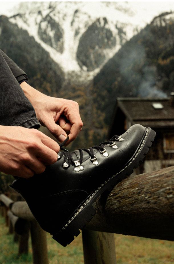 PARABOOT AVORIAZ MOUNTAIN BOOT - LISSE NOIR – HAUS OF HANZ PARABOOT AVORIAZ MOUNTAIN BOOT - LISSE NOIR – HAUS OF HANZ