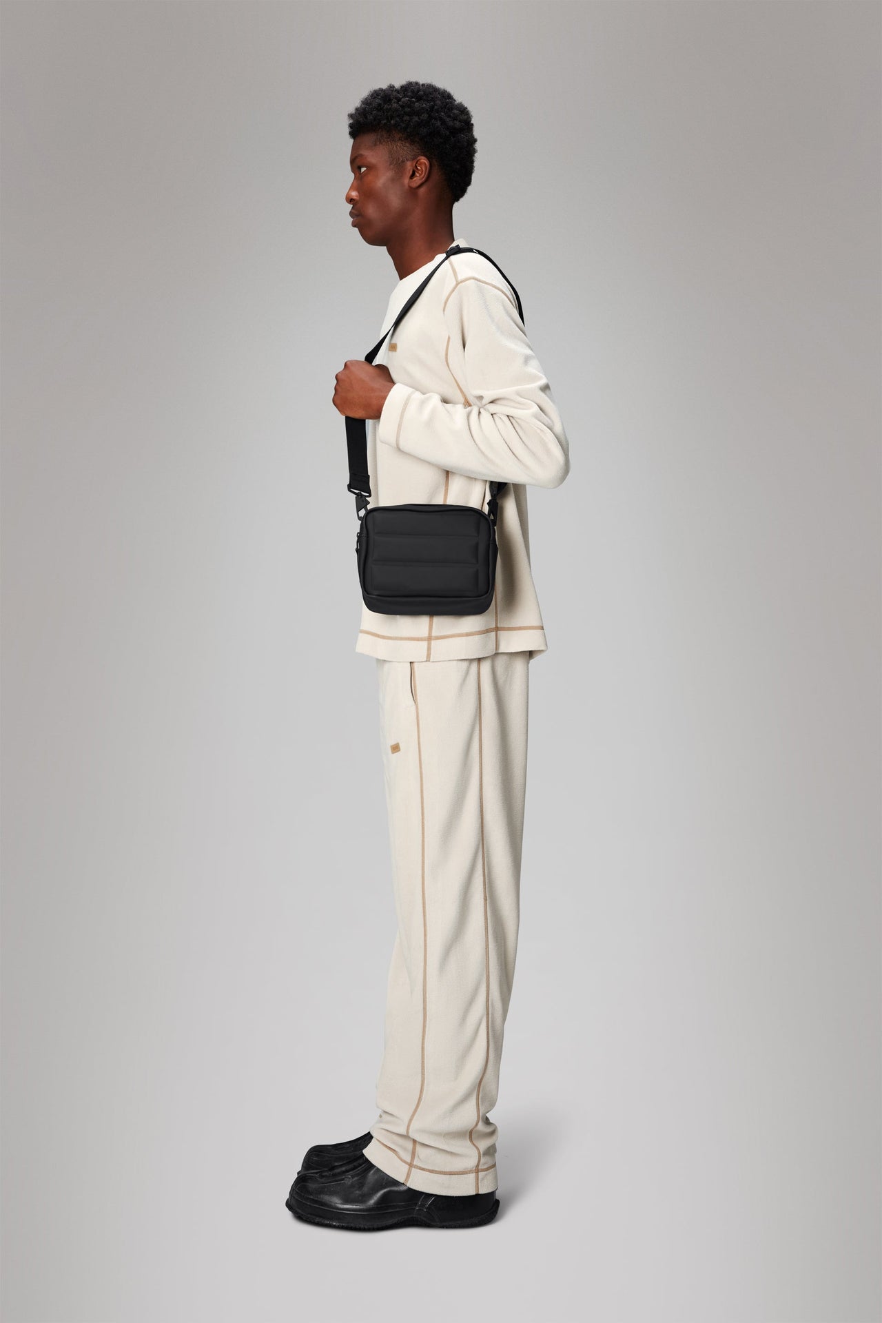 RAINS SHIELD BOX BAG W3 - BLACK