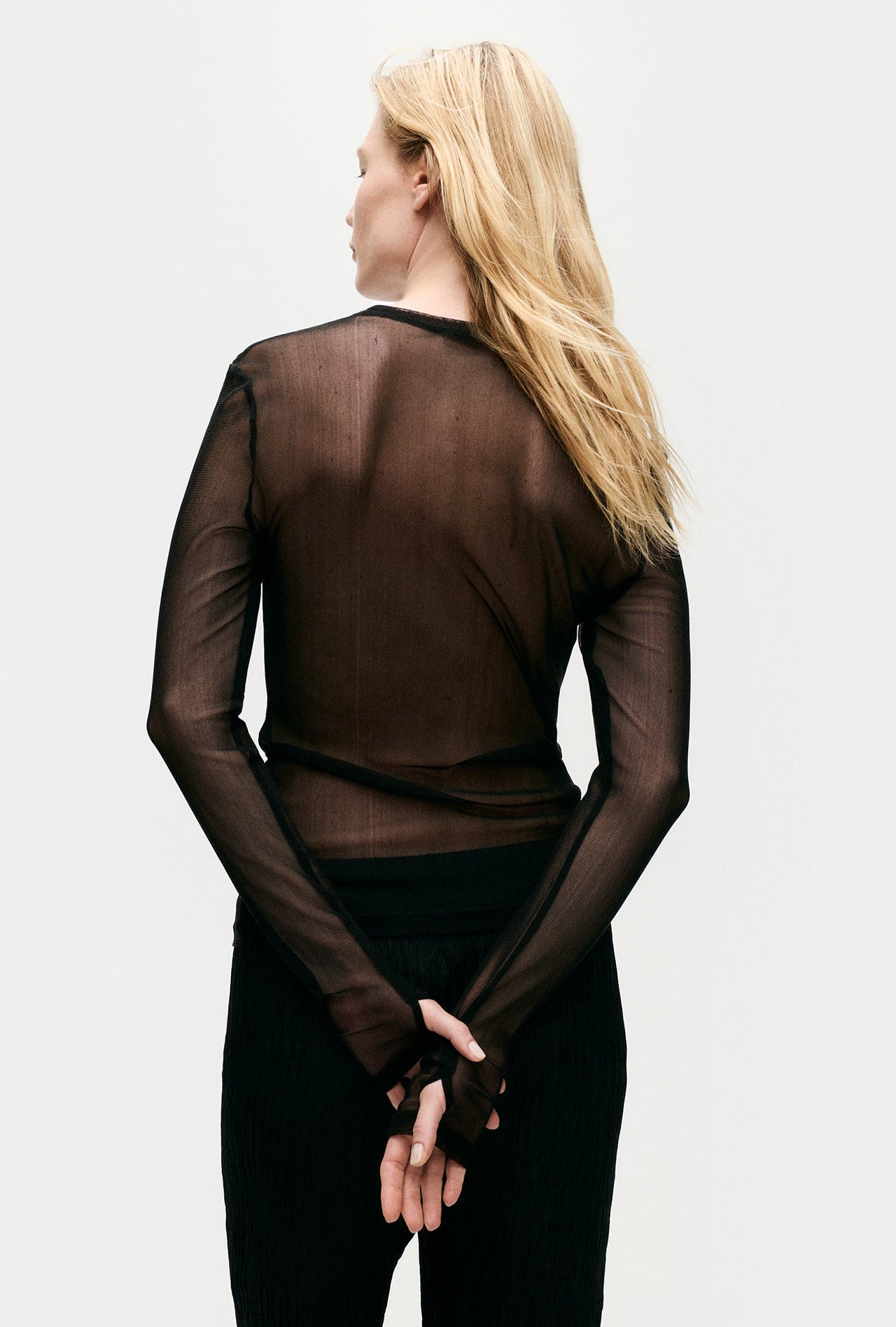 SILK LAUNDRY MESH LONG SLEEVE TOP - BLACK