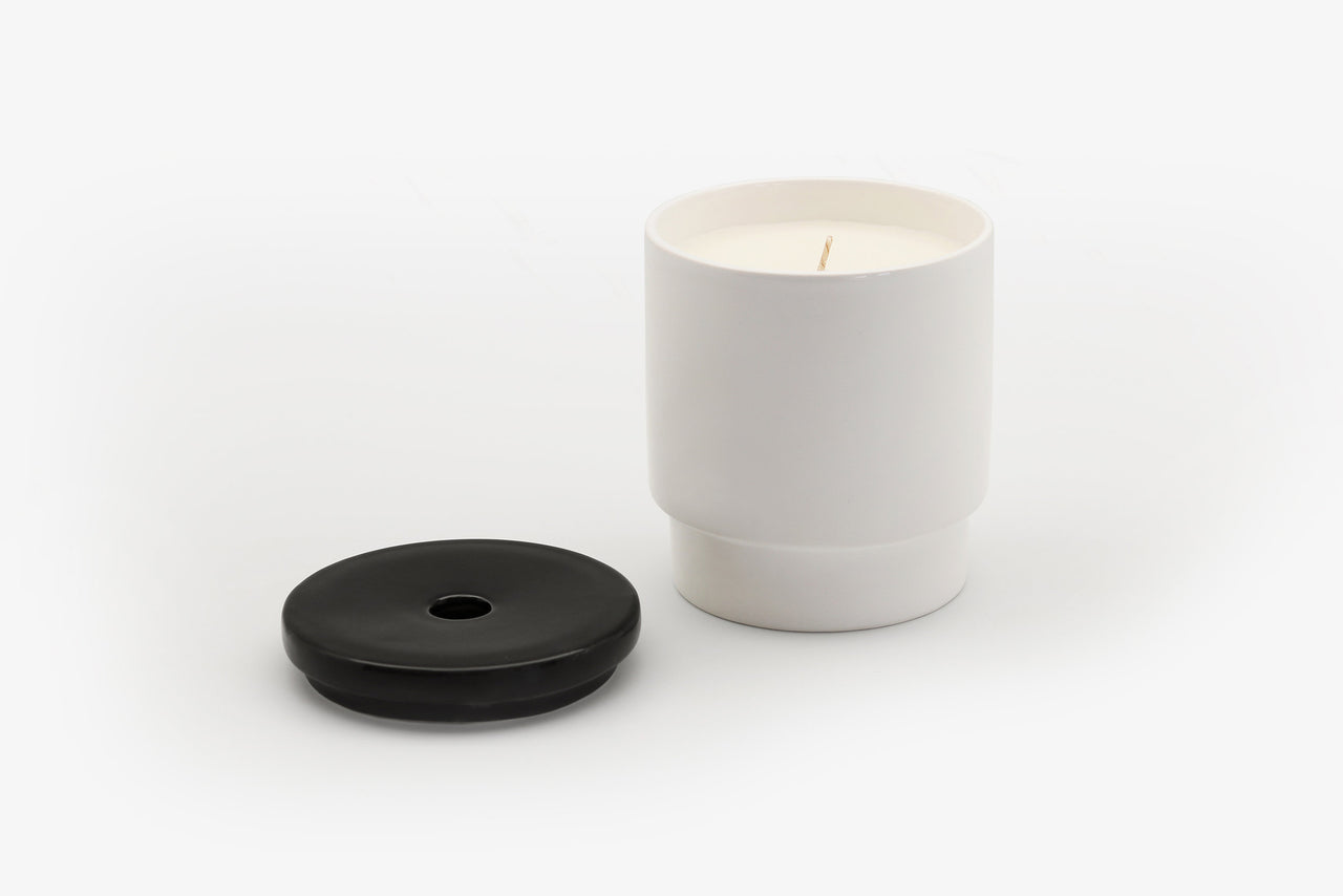 NIGHT SPACE LARGE CANDLE - TRUE BLACK