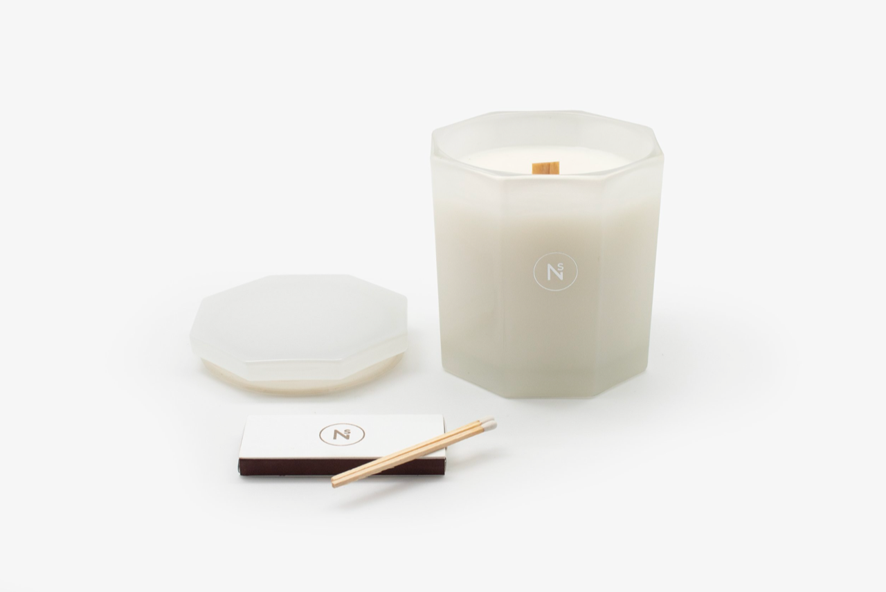 NIGHT SPACE LARGE MILK GLASS CANDLE - PURE WHITE